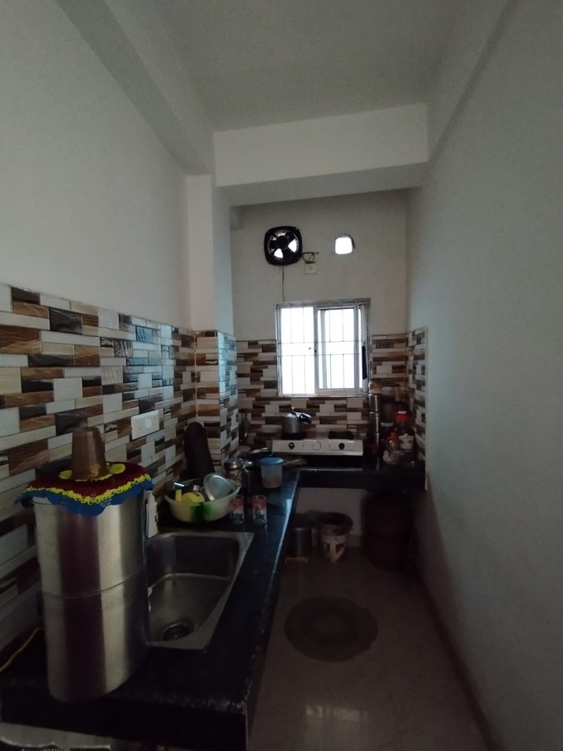 Unfurnished 2bhk in Gandhi Basti Tiniali,Guwahati for Rent